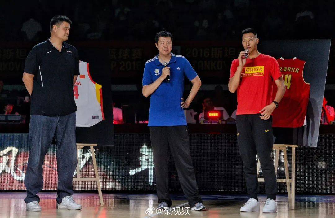 杨瀚森给中国NBA球员排名：第一到第五是姚明、易建联、王治郅、孙悦和林书豪