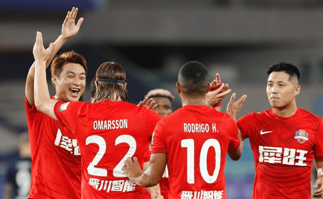 中超最新积分战报：梅州征服客场，国安奇迹逆袭，前4差距缩小