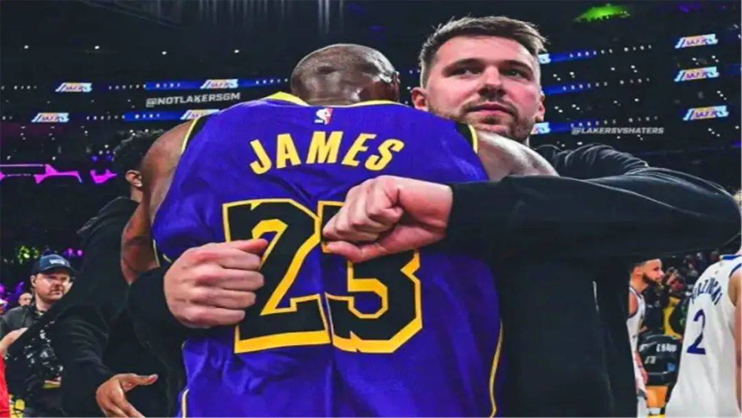 跳出合同？詹姆斯退役时间基本确定，湖人队威逼利诱：下家二选一