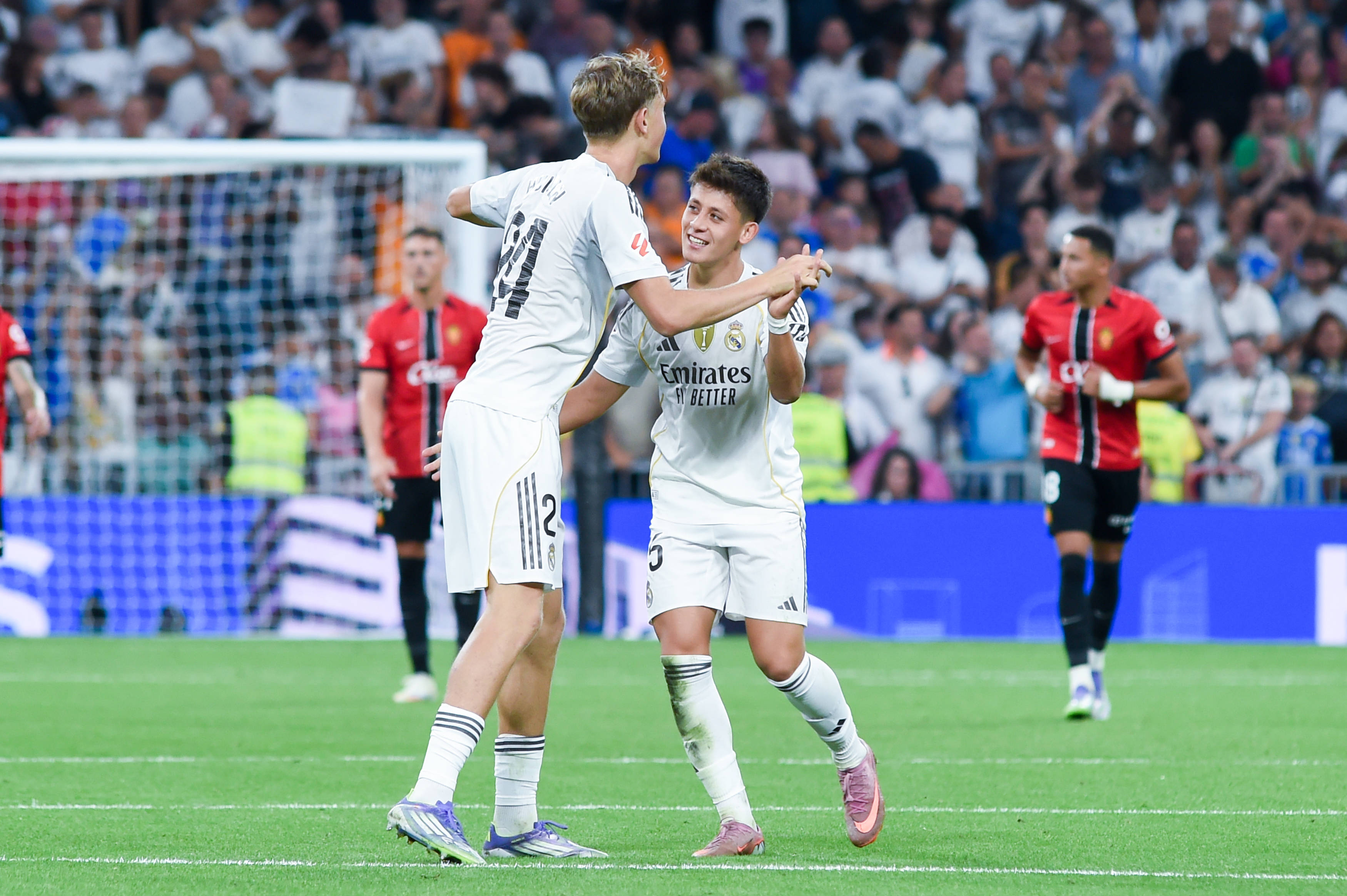 (体育)足球——西甲:皇家马德里胜马略卡