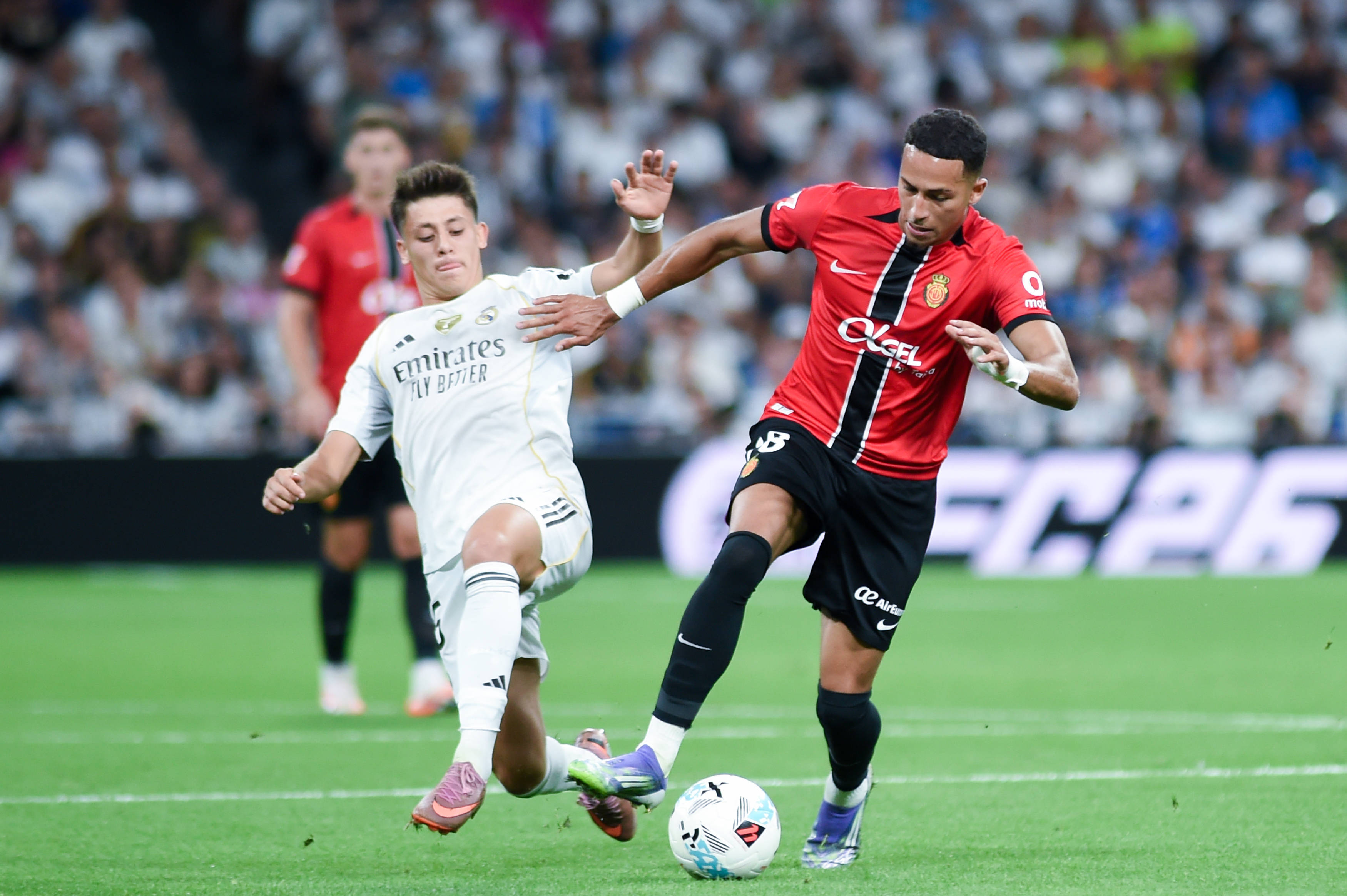 (体育)足球——西甲:皇家马德里胜马略卡