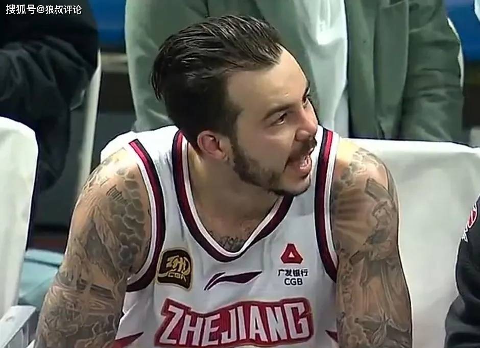 CBA更新外援优先续约权：萨姆纳仍在四川 多人离队仍被锁定签约权